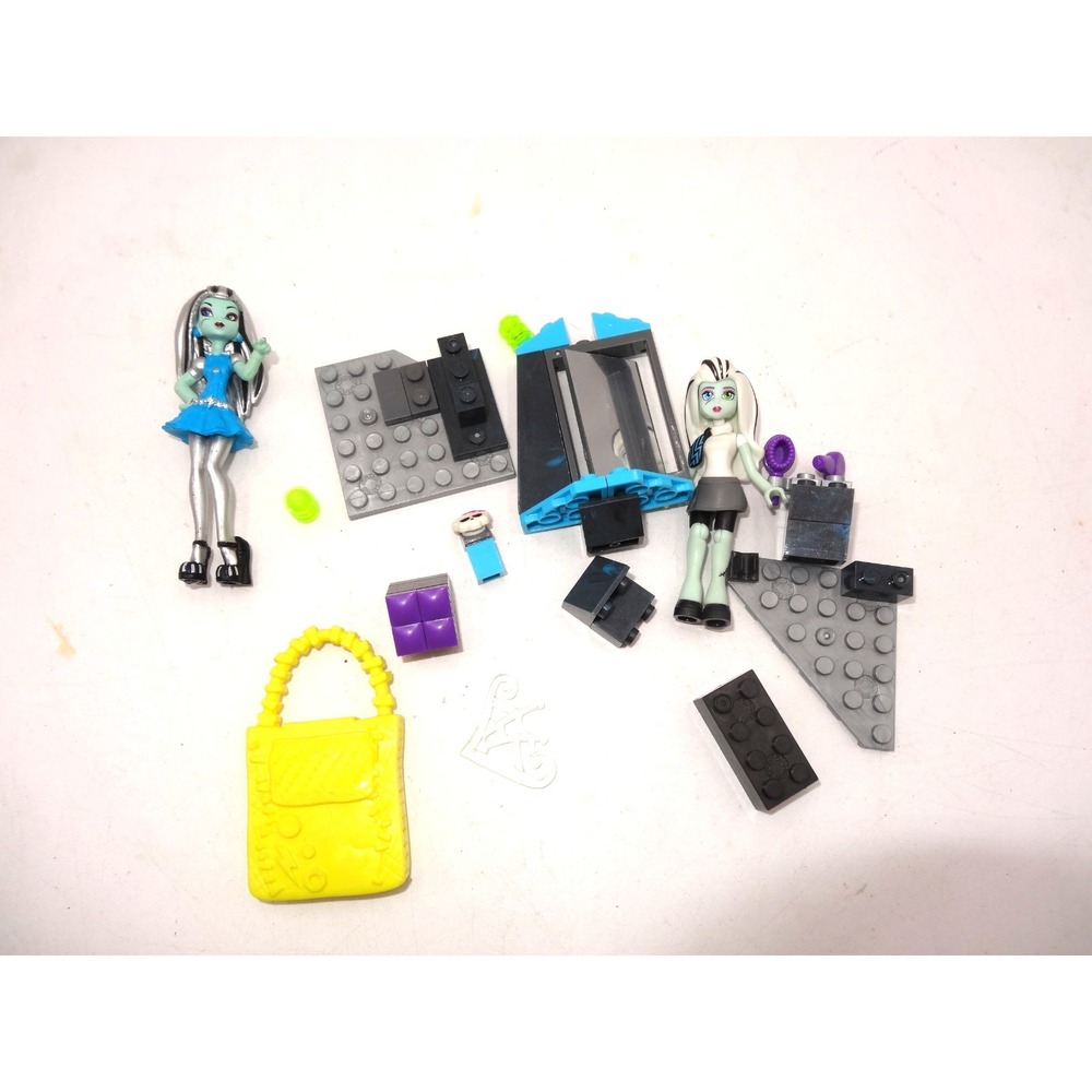 Mega Bloks Monster High 3" Minifigure Figures Frankie Stein and Salon Pieces